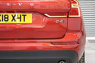Used 2018 Volvo XC60 Momentum Red - Interior and Exterior details 10