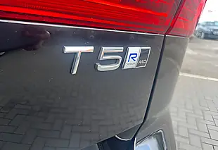 Used 2018 Volvo XC60 R-Design Black - Interior and Exterior details 10
