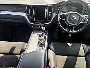 Used 2018 Volvo XC60 R-Design Black - Interior and Exterior details 12
