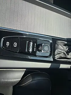 Used 2018 Volvo XC60 R-Design Black - Interior and Exterior details 14