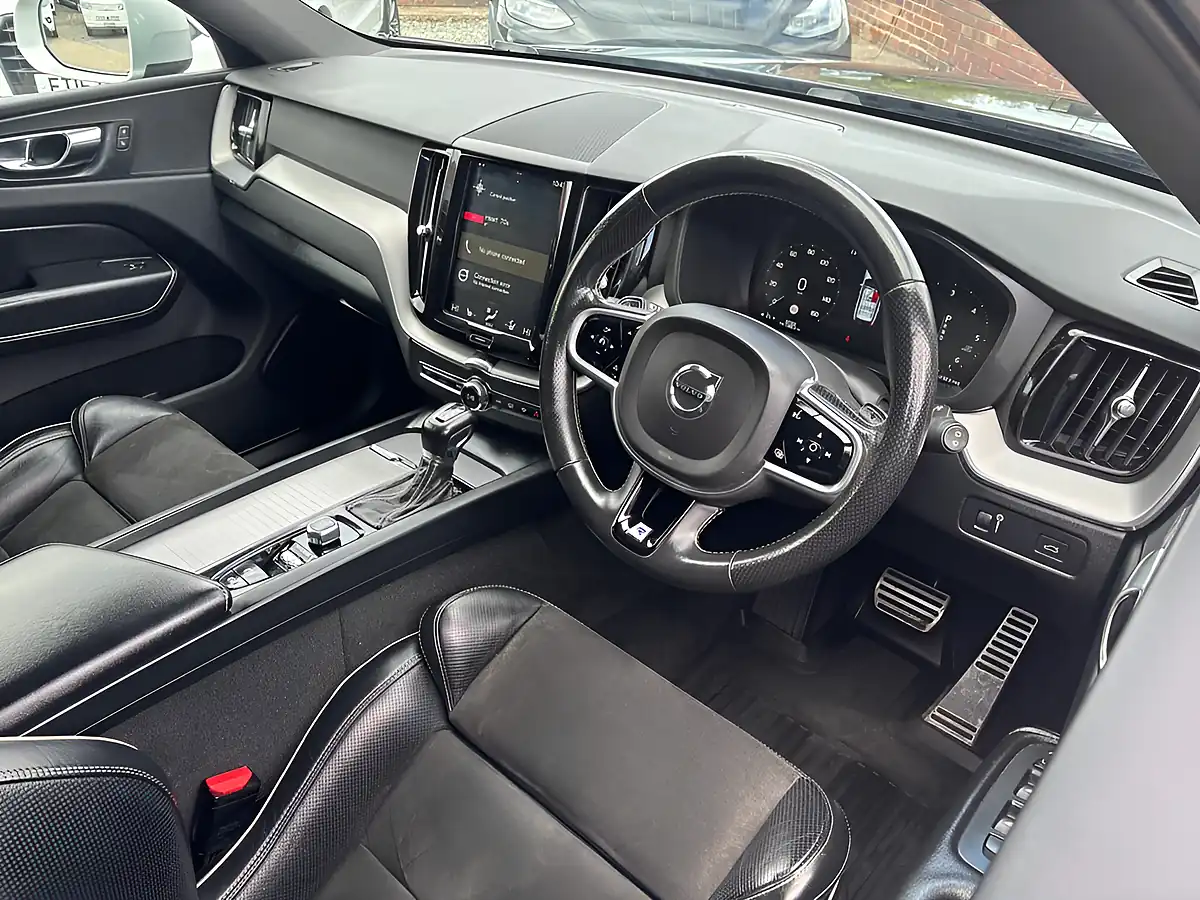 Used 2018 Volvo XC60 R-Design Black - Interior and Exterior details 11