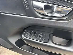 Used 2018 Volvo XC60 R-Design Black - Interior and Exterior details 17