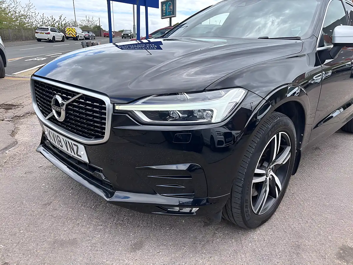 Used 2018 Volvo XC60 R-Design Black - Interior and Exterior details 2