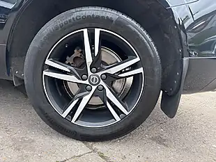 Used 2018 Volvo XC60 R-Design Black - Interior and Exterior details 4