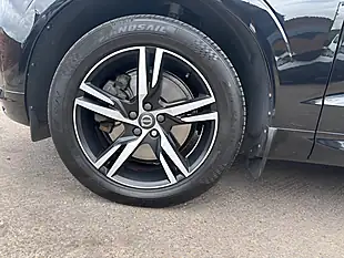 Used 2018 Volvo XC60 R-Design Black - Interior and Exterior details 5