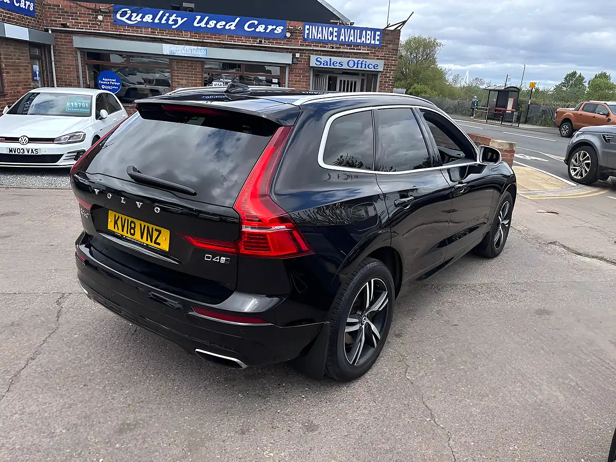 Used 2018 Volvo XC60 R-Design Black - Interior and Exterior details 6