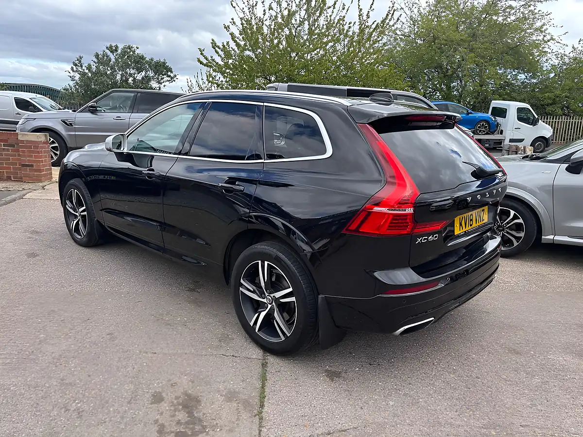 Used 2018 Volvo XC60 R-Design Black - Interior and Exterior details 8