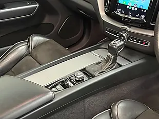 Used 2018 Volvo XC60 R-Design Blue - Interior and Exterior details 18