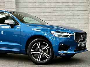 Used 2018 Volvo XC60 R-Design Blue - Interior and Exterior details 8