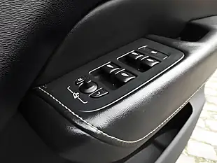 Used 2018 Volvo XC60 R-Design Crystal White Metallic - Interior and Exterior details 19