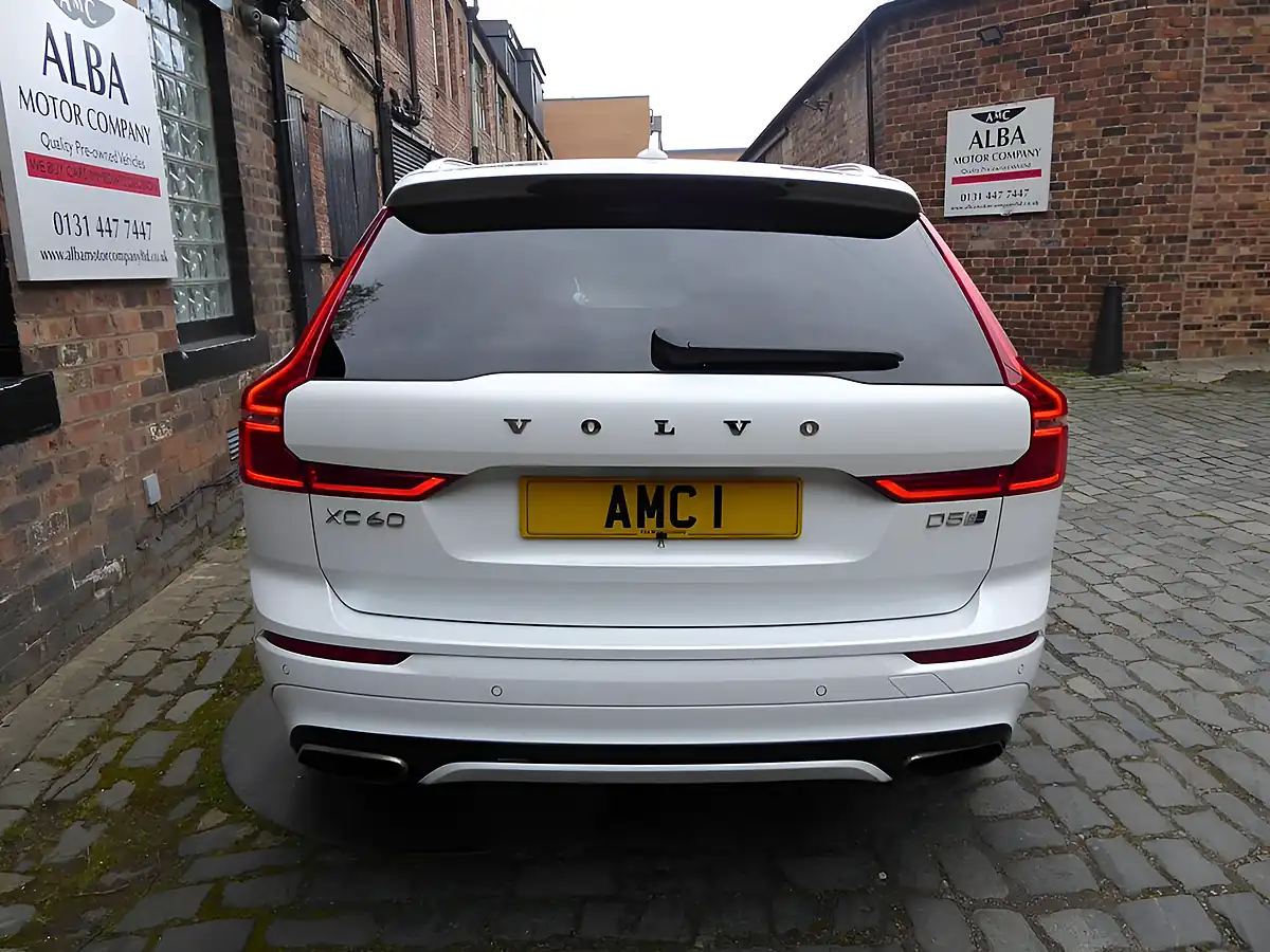 Used 2018 Volvo XC60 R-Design Crystal White Metallic - Interior and Exterior details 5