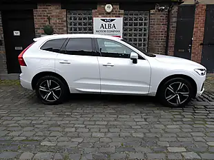 Used 2018 Volvo XC60 R-Design Crystal White Metallic - Interior and Exterior details 7