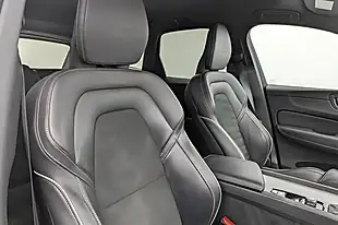 Used 2018 Volvo XC60 R-Design Ice White - Interior and Exterior details 13