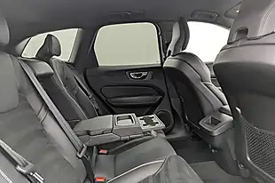Used 2018 Volvo XC60 R-Design Ice White - Interior and Exterior details 14