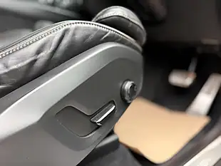 Used 2018 Volvo XC60 R-Design Osmium Grey - Interior and Exterior details 8