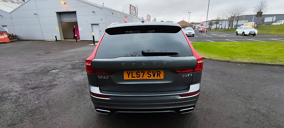 Used 2018 Volvo XC60 R-Design Osmium Grey - Interior and Exterior details 4