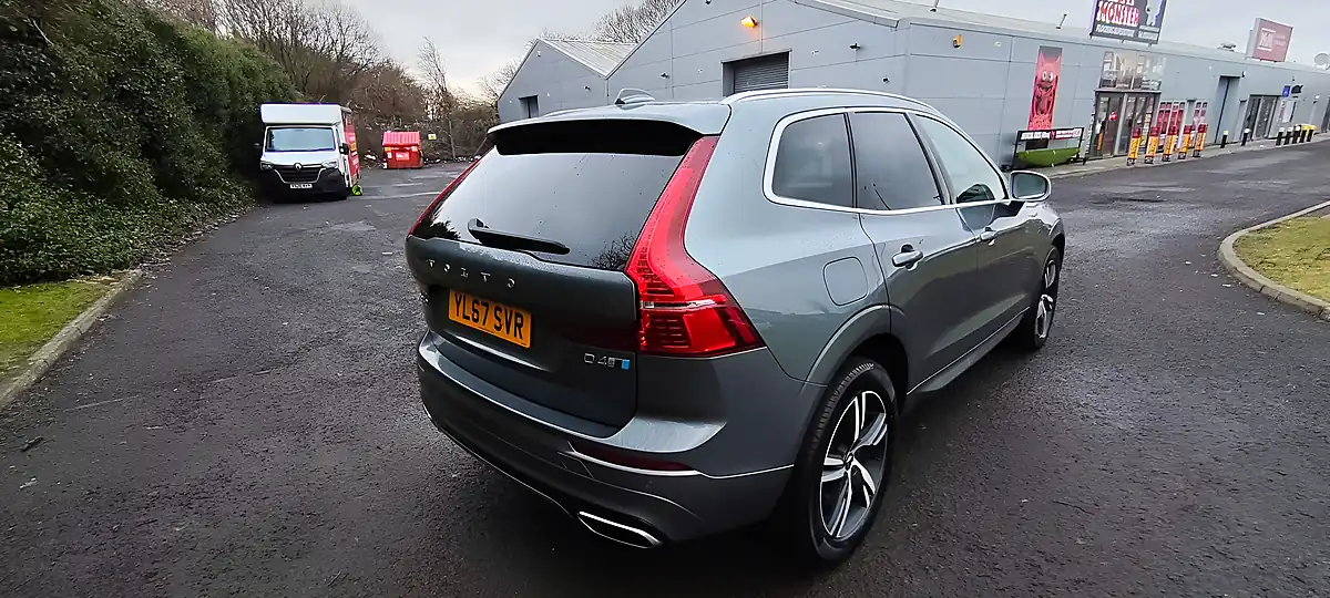 Used 2018 Volvo XC60 R-Design Osmium Grey - Interior and Exterior details 5