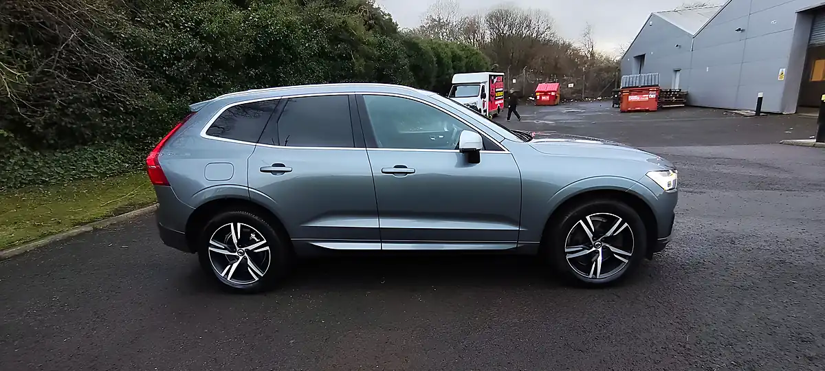 Used 2018 Volvo XC60 R-Design Osmium Grey - Interior and Exterior details 6