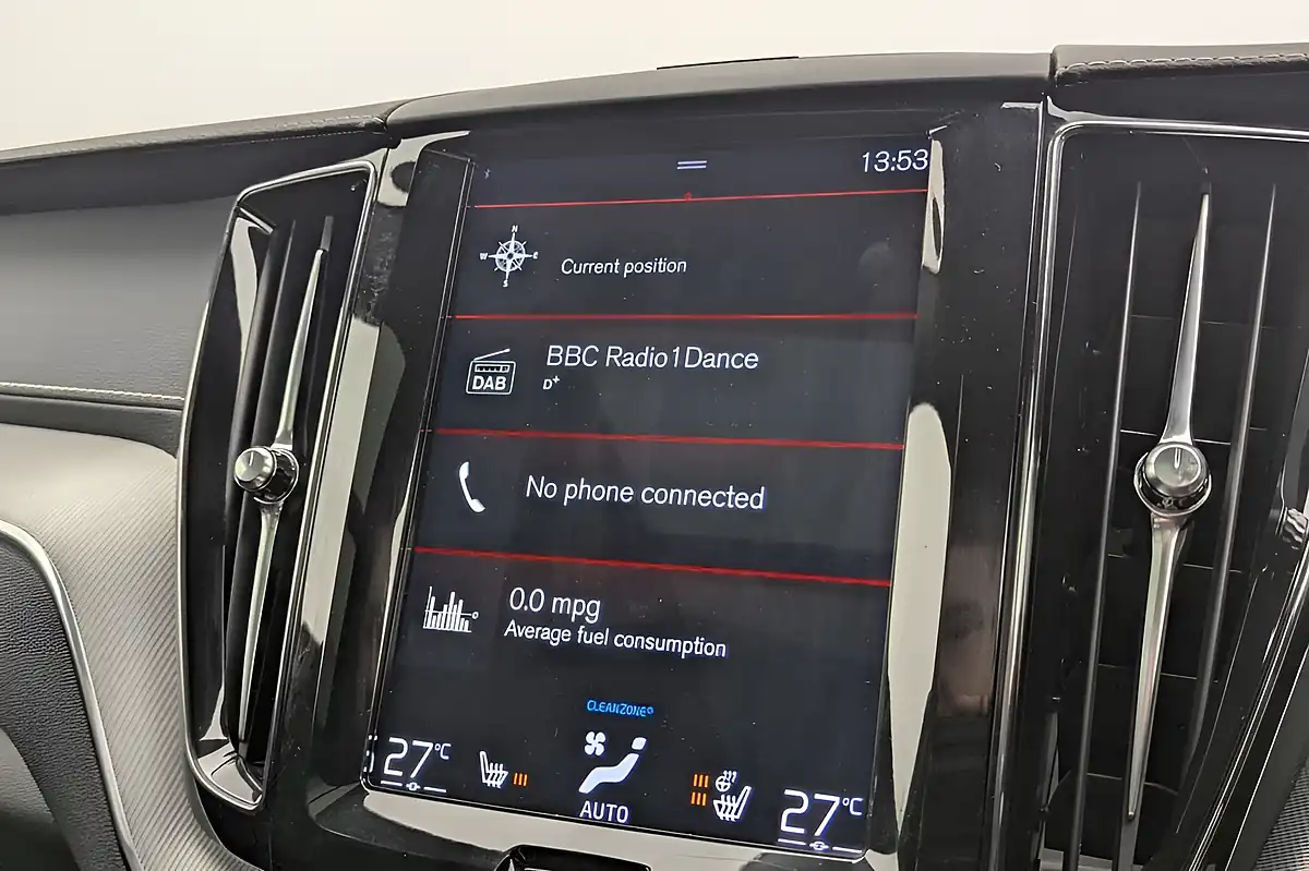 Used 2018 Volvo XC60 R-Design Pro Blue - Interior and Exterior details 17