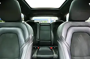 Used 2018 Volvo XC60 R-Design Pro Blue - Interior and Exterior details 11