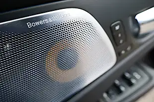 Used 2018 Volvo XC60 R-Design Pro Blue - Interior and Exterior details 14