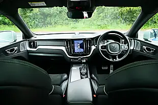 Used 2018 Volvo XC60 R-Design Pro Blue - Interior and Exterior details 3