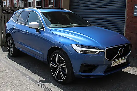 2018 Volvo XC60 R-Design Pro T8