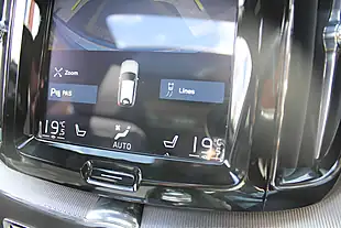 Used 2018 Volvo XC60 R-Design Pro Blue - Interior and Exterior details 17