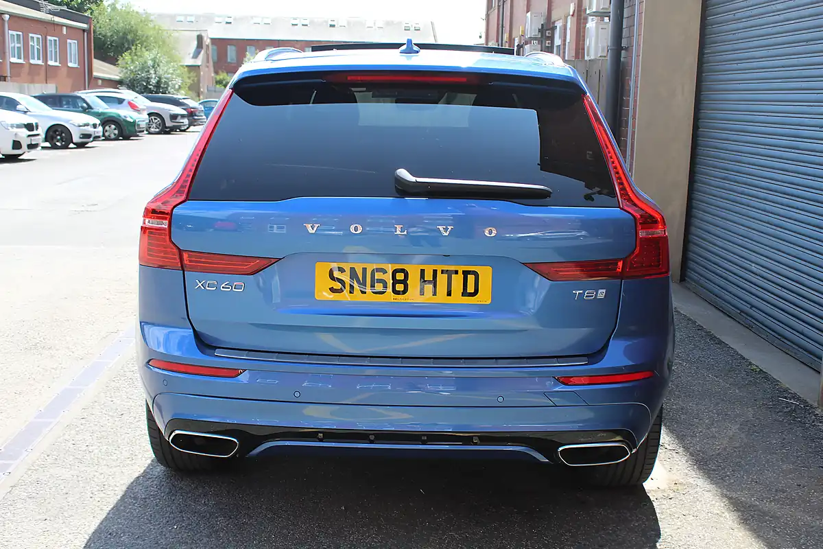 Used 2018 Volvo XC60 R-Design Pro Blue - Interior and Exterior details 8