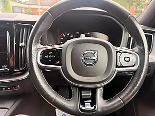 Used 2018 Volvo XC60 R-Design Pro Blue - Interior and Exterior details 17