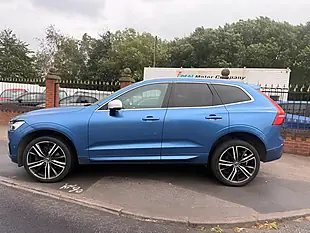 Used 2018 Volvo XC60 R-Design Pro Blue - Interior and Exterior details 4