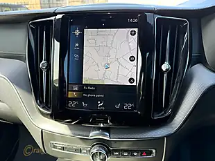 Used 2018 Volvo XC60 R-Design Pro Bursting Blue - Interior and Exterior details 14