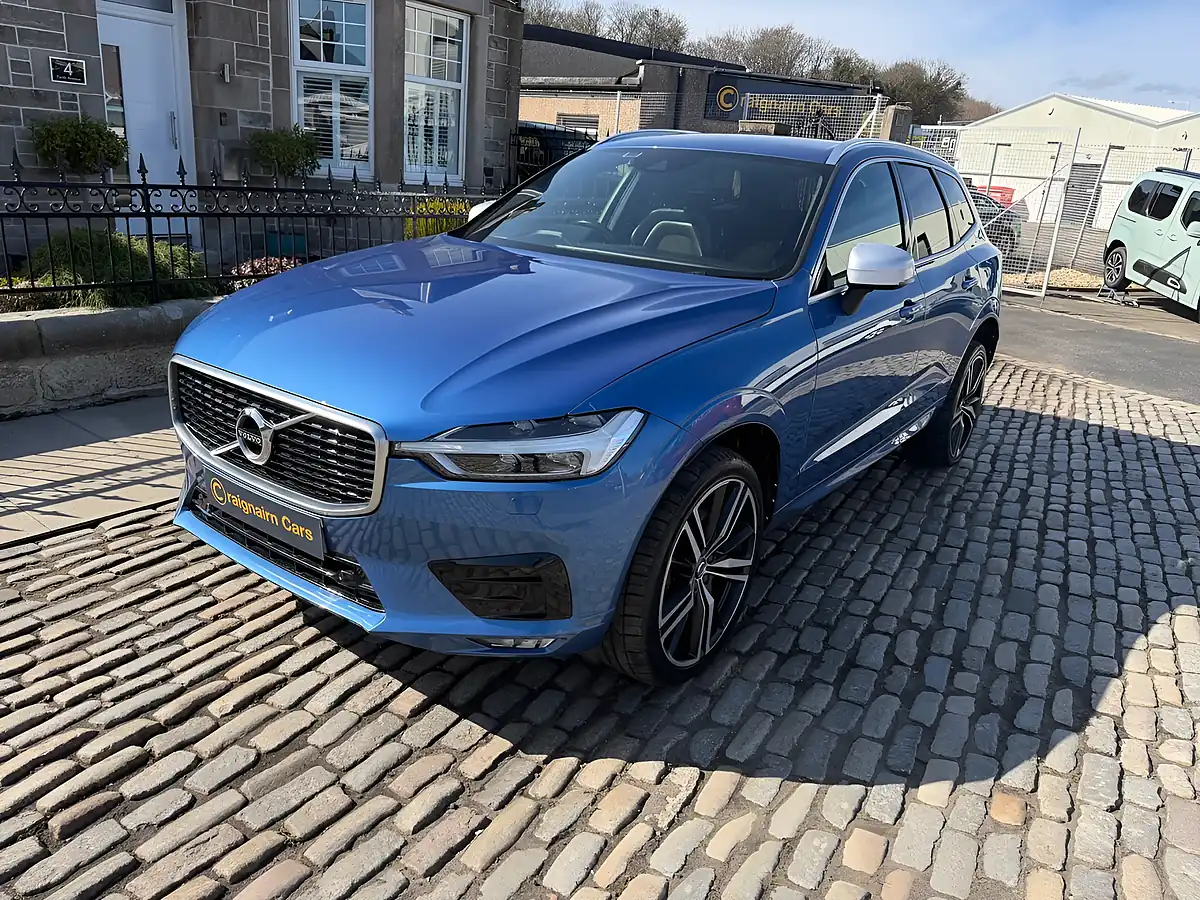 Used 2018 Volvo XC60 R-Design Pro Bursting Blue - Interior and Exterior details 3