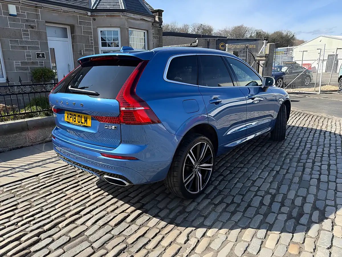 Used 2018 Volvo XC60 R-Design Pro Bursting Blue - Interior and Exterior details 5