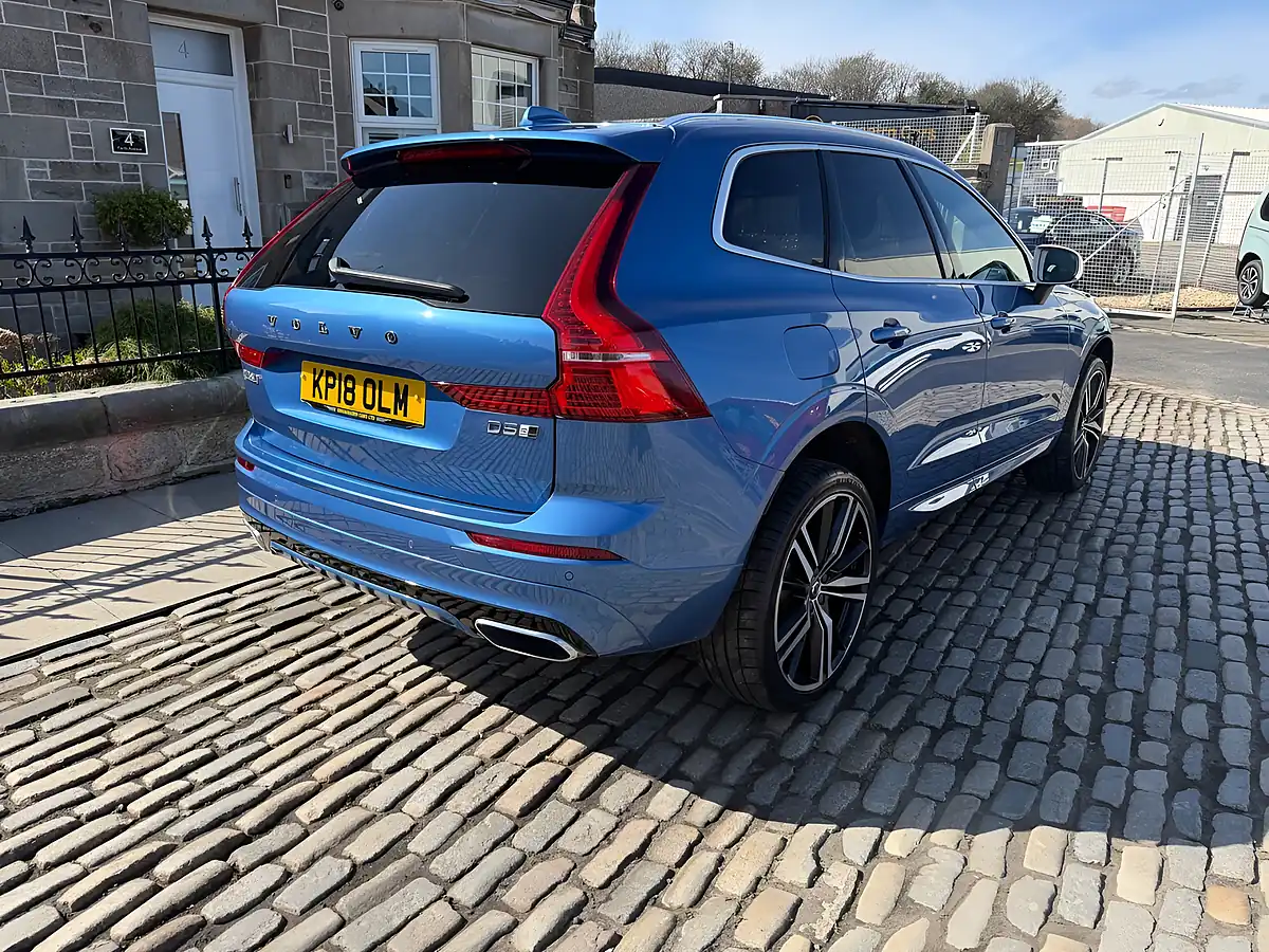 Used 2018 Volvo XC60 R-Design Pro Bursting Blue - Interior and Exterior details 6