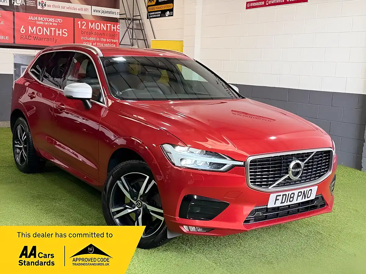 Used 2018 Volvo XC60 R-Design Red - Front View