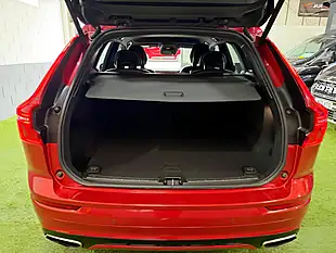 Used 2018 Volvo XC60 R-Design Red - Interior and Exterior details 5