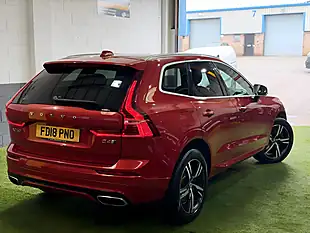 Used 2018 Volvo XC60 R-Design Red - Interior and Exterior details 9