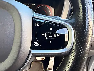 Used 2018 Volvo XC60 R-Design Silver - Interior and Exterior details 20