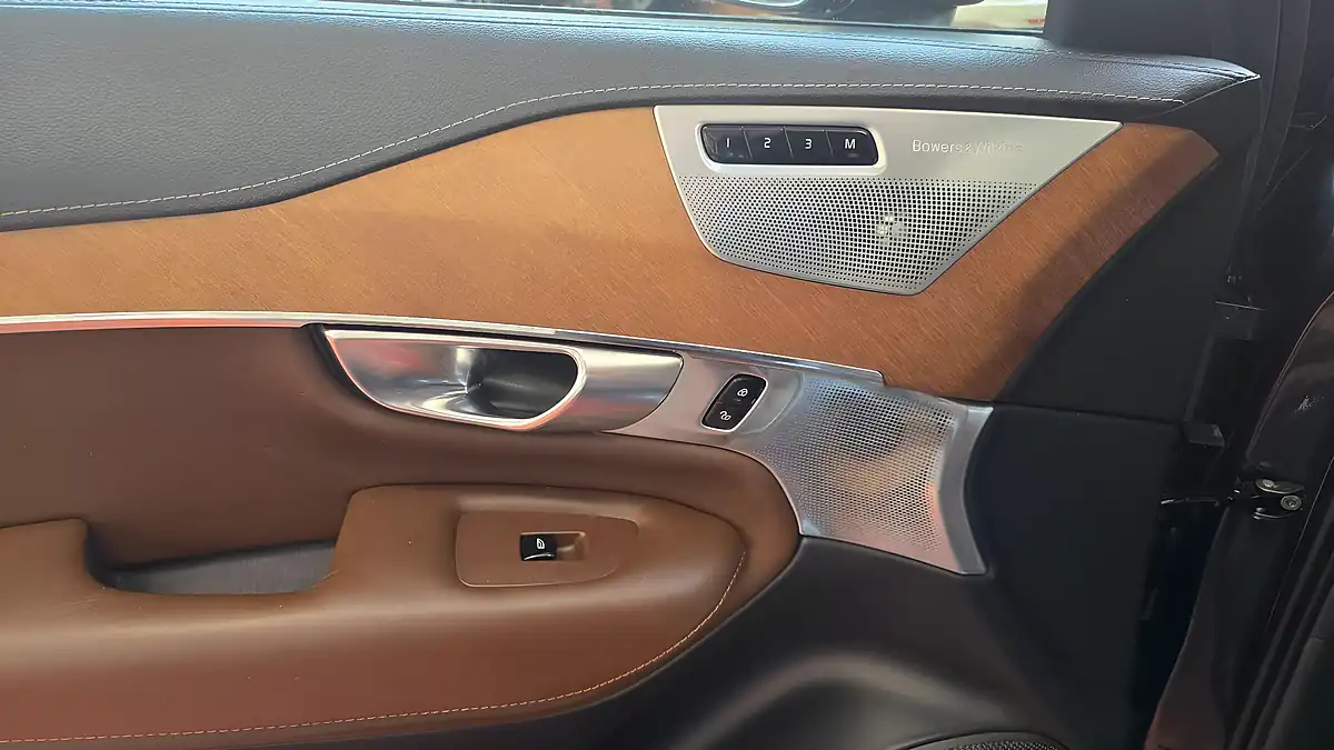 Used 2018 Volvo XC90 Excellence Grey - Interior and Exterior details 17
