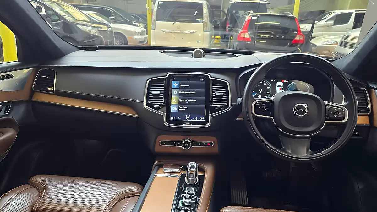 Used 2018 Volvo XC90 Excellence Grey - Interior and Exterior details 2