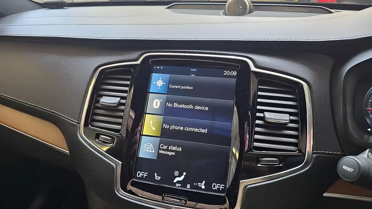 Used 2018 Volvo XC90 Excellence Grey - Interior and Exterior details 5