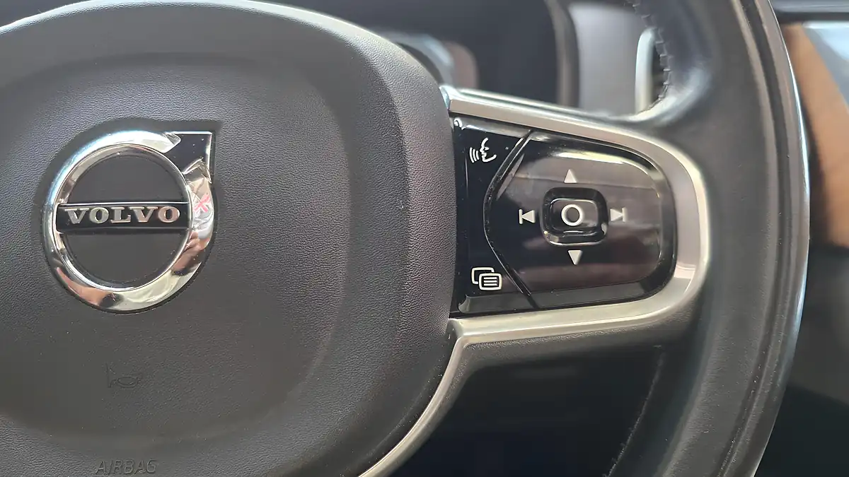 Used 2018 Volvo XC90 Excellence Grey - Interior and Exterior details 6