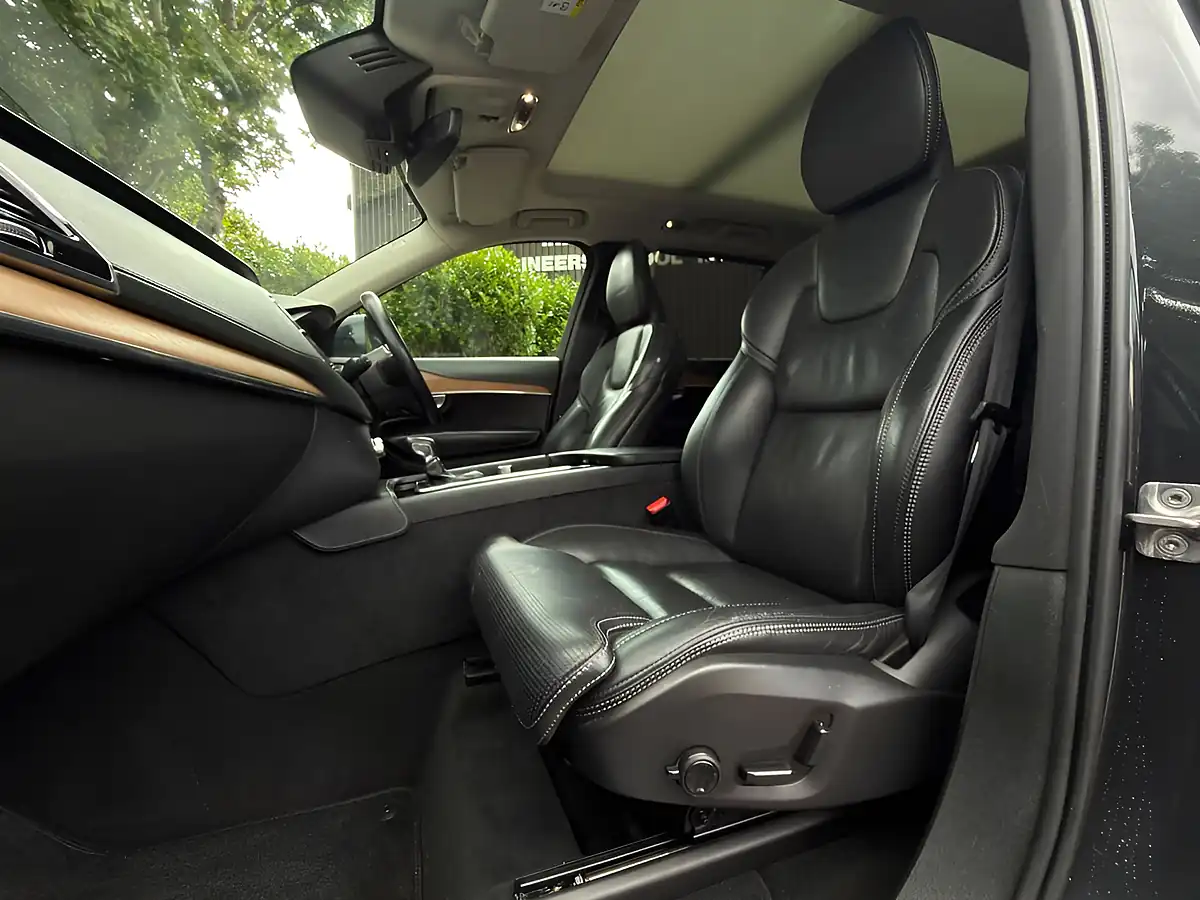 Used 2018 Volvo Xc90 Inscription Pro Grey - Interior and Exterior details 14