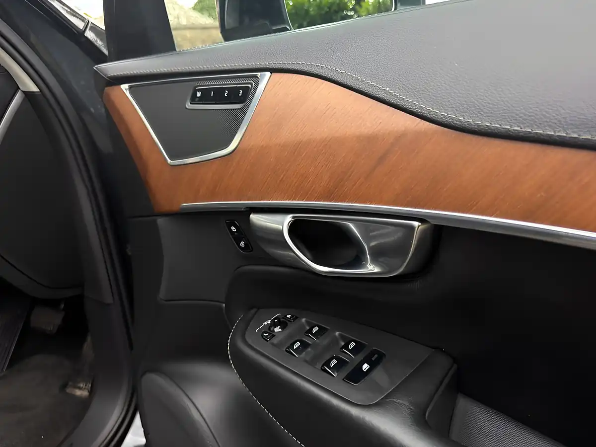 Used 2018 Volvo Xc90 Inscription Pro Grey - Interior and Exterior details 15