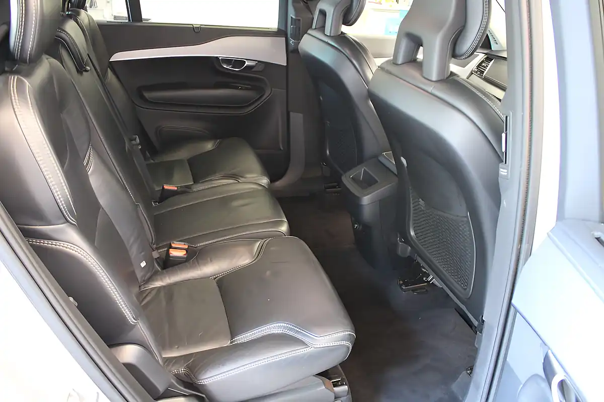 Used 2018 Volvo XC90 Inscription Silver - Interior and Exterior details 17
