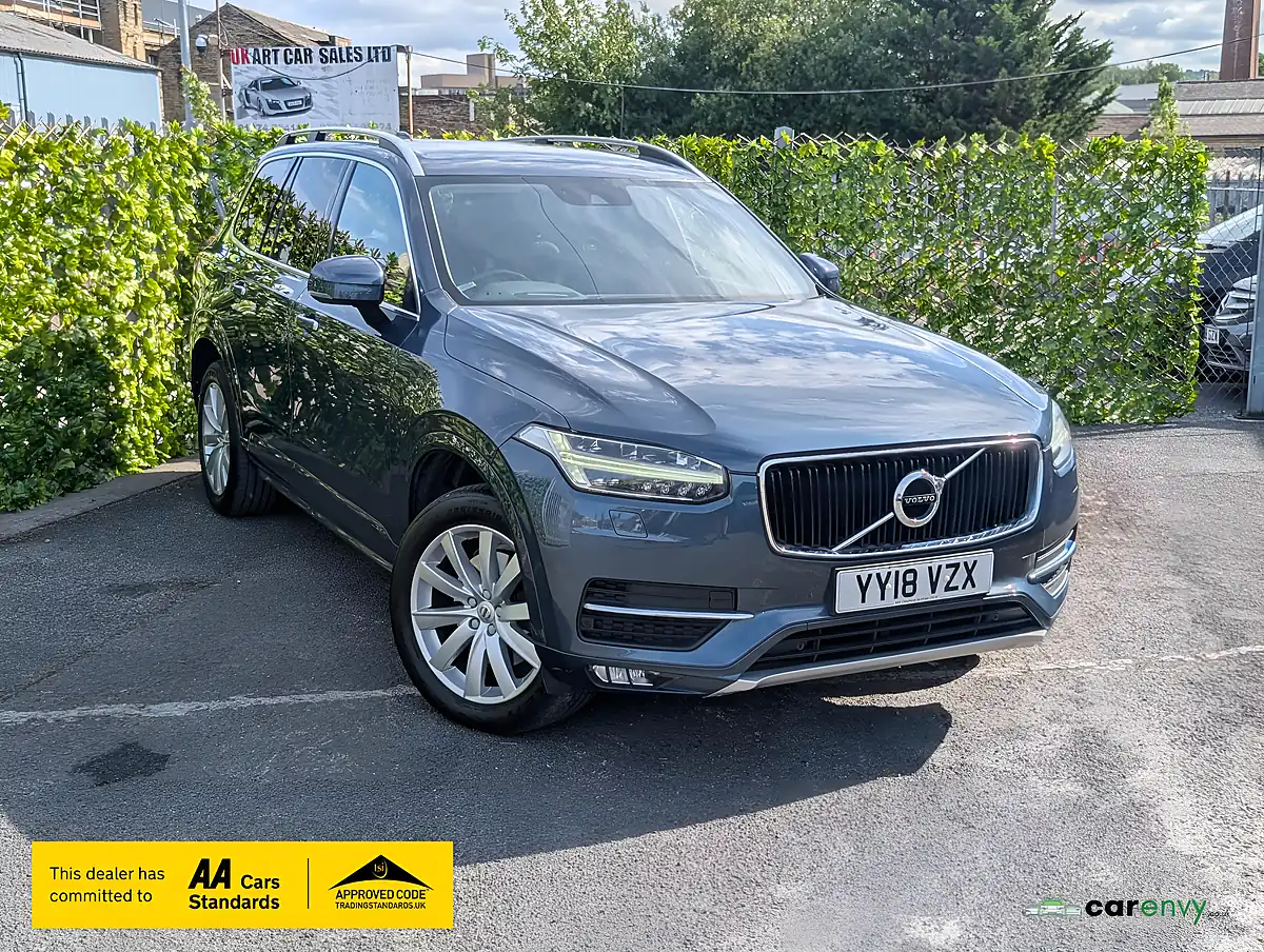 Used 2018 Volvo XC90 Momentum Denim Blue - Front View