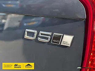 Used 2018 Volvo XC90 Momentum Denim Blue - Interior and Exterior details 10