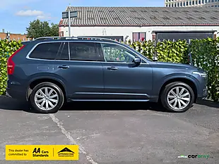Used 2018 Volvo XC90 Momentum Denim Blue - Interior and Exterior details 11