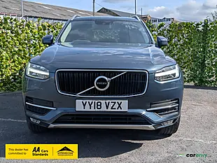 Used 2018 Volvo XC90 Momentum Denim Blue - Interior and Exterior details 4